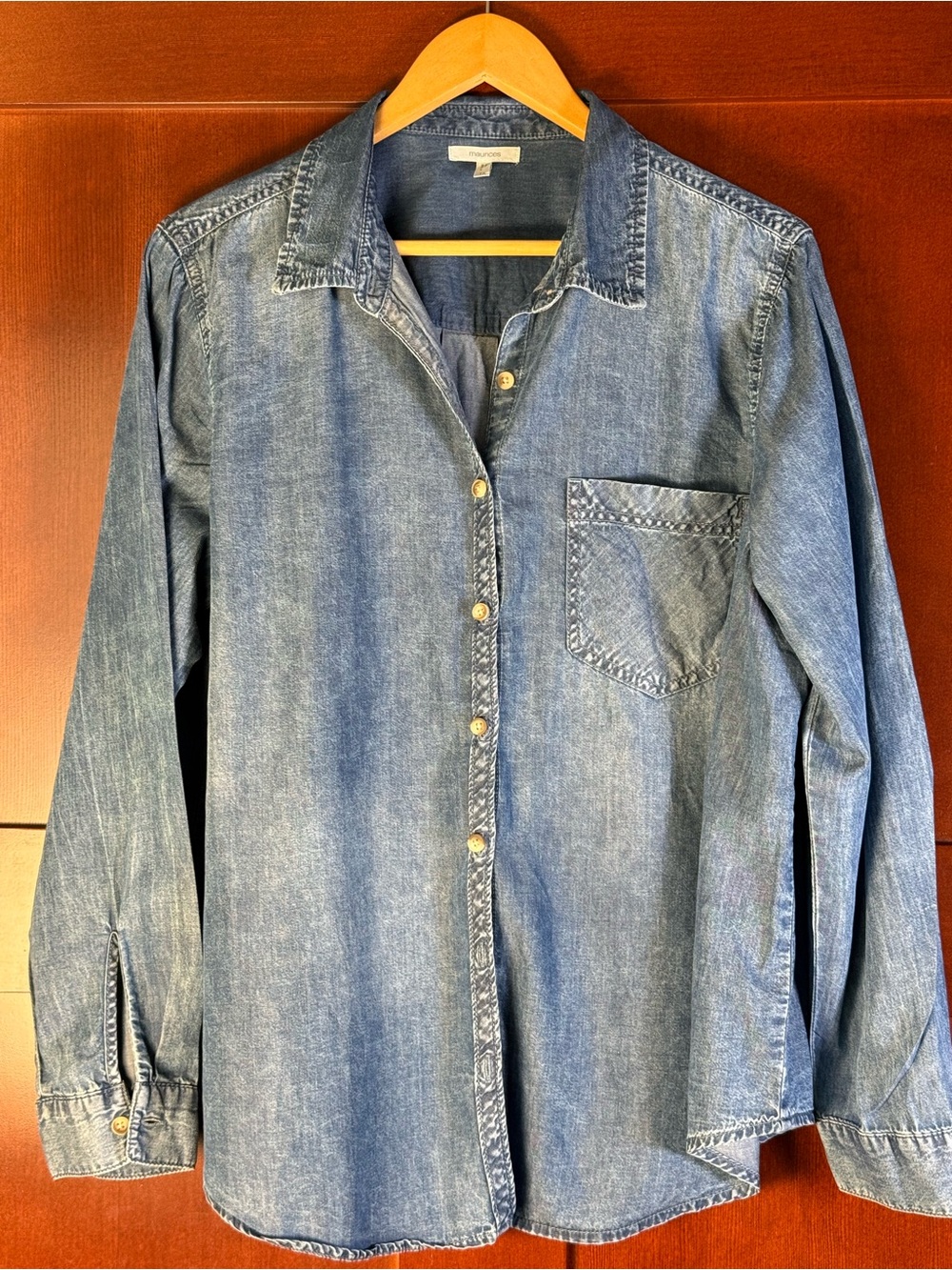 Maurices Plus Size 1X Chambray Denim Button Down Shirt Relaxed Fit